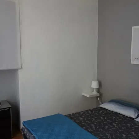 Bilocale Con Tanta Cultura Apartment